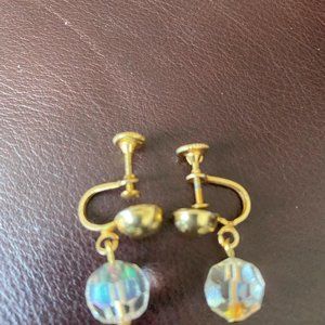 VINTAGE  COSTUME  JEWELRY  EARRING SIGN  CORO